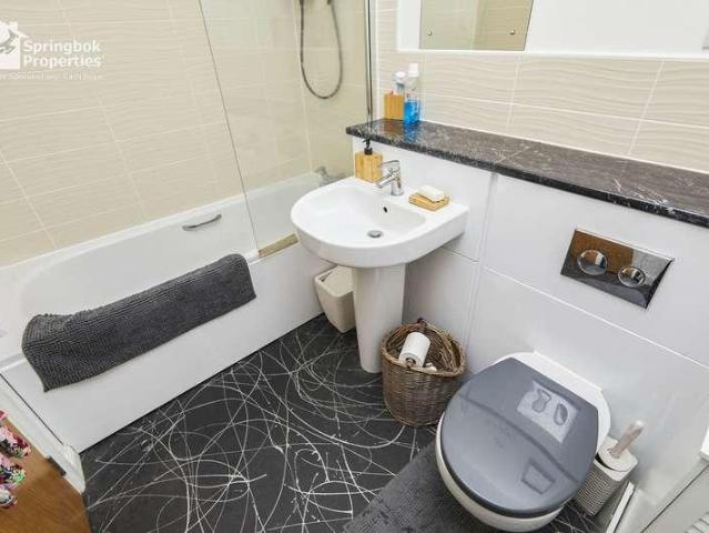 Flat for sale in Derby, Cathedral Quarter
