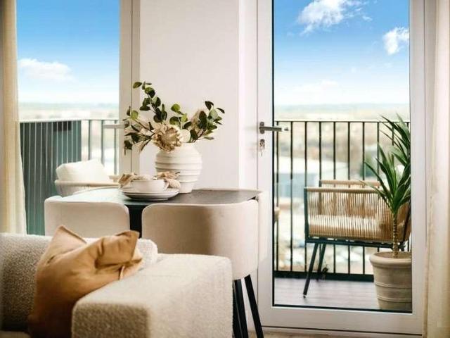 Flat for sale in North Watford