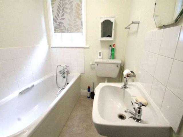 Flat for sale in West Worthing, Worthing