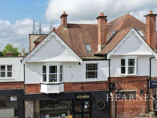 Flat for sale in Tricketts Cross, Ferndown