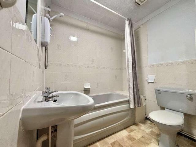 Flat for sale in City Centre, Georgia