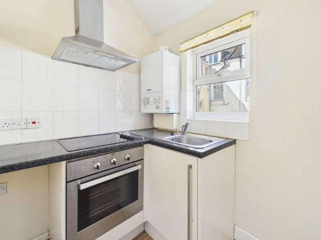 Flat for sale in West Worthing, Worthing
