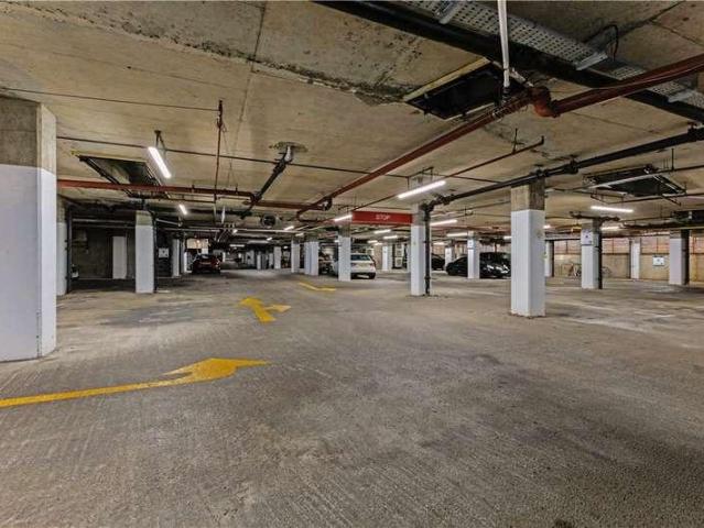 Flat for sale in Bermondsey, Greater London