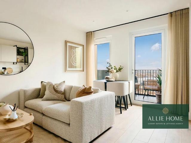 Flat for sale in North Watford