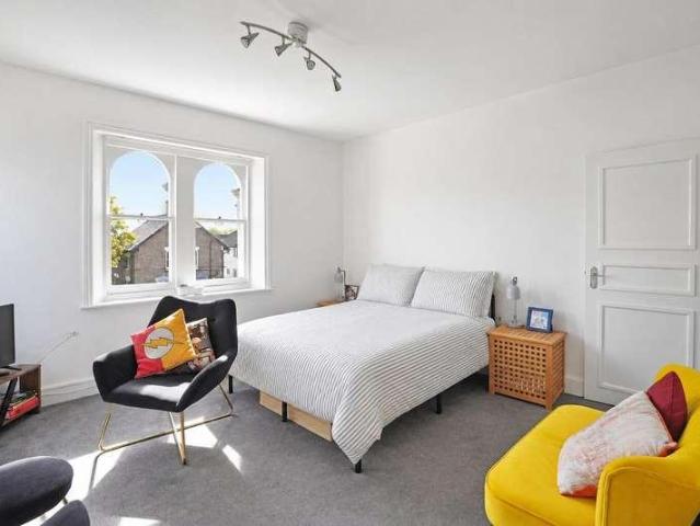 Flat for sale in London Borough of Bromley, Greater London