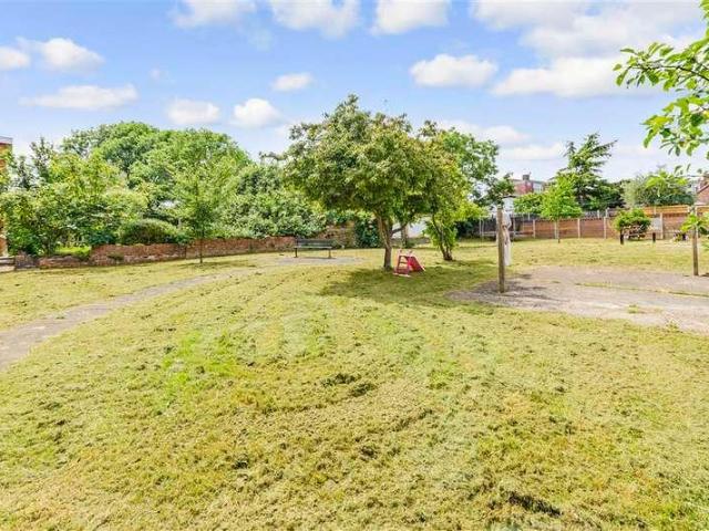 Flat for sale in Greater London