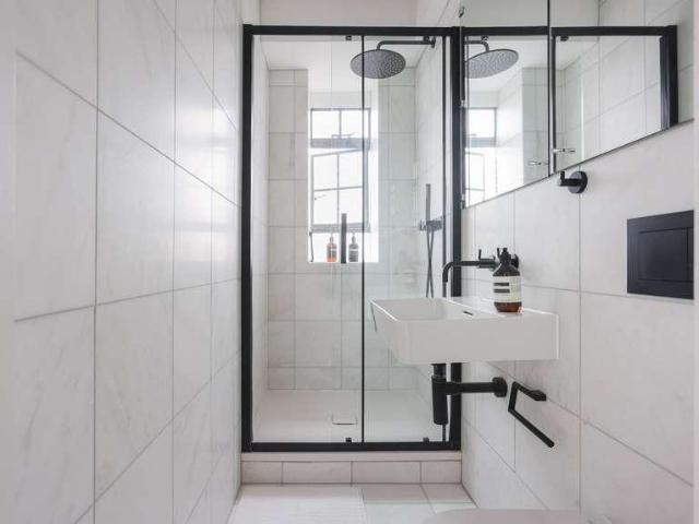 Flat for sale in Royal Borough of Kensington and Chelsea, Greater London