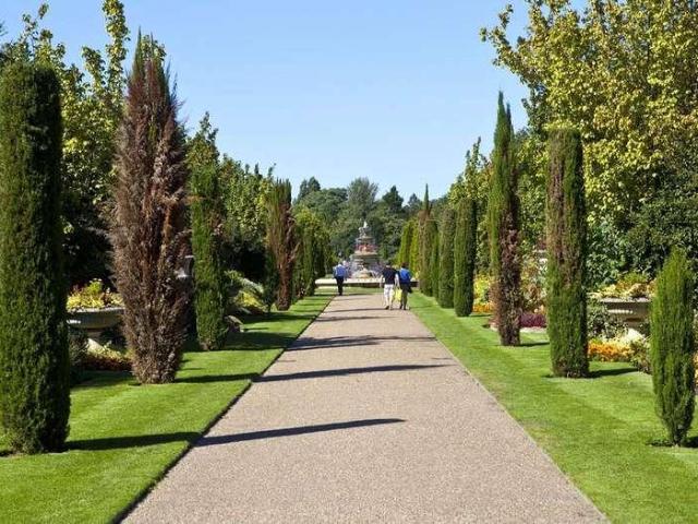 Flat for sale in St. John's Wood, Greater London