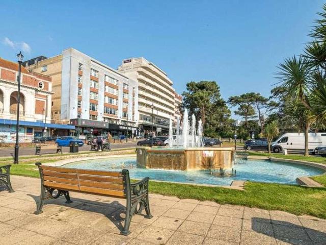Flat for sale in West Cliff, Bournemouth