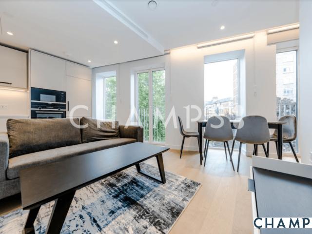 Flat for sale in Holborn, Greater London