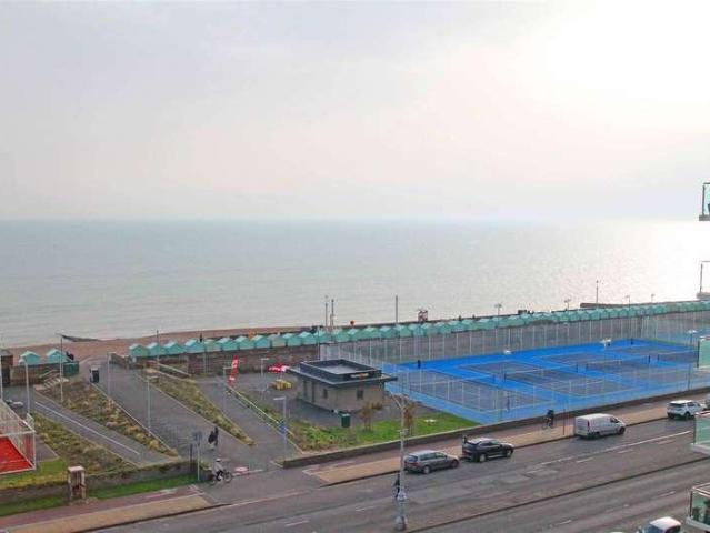 Flat for sale in Aldrington