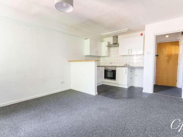 Flat for sale in Alstone, Cheltenham