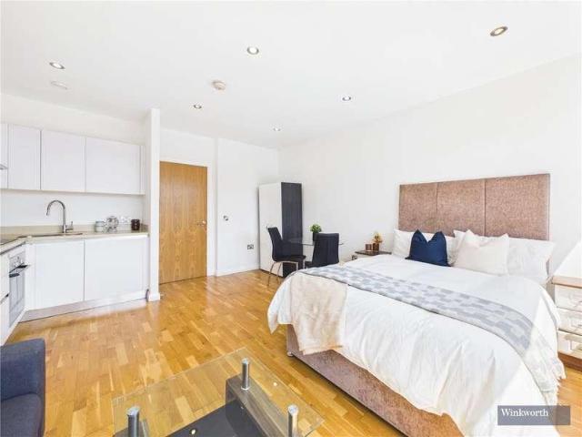 Flat for sale in Kenton, Greater London