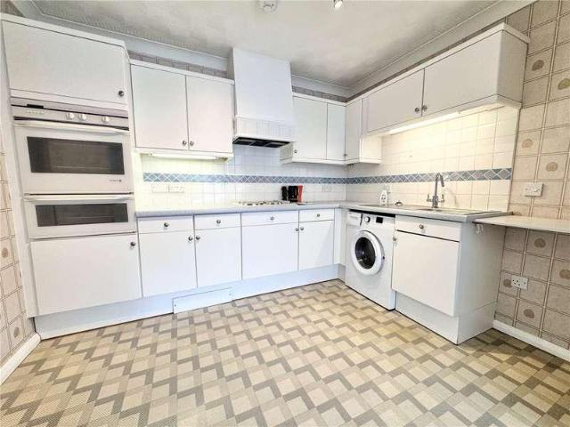 Flat for sale in West Cliff, Bournemouth