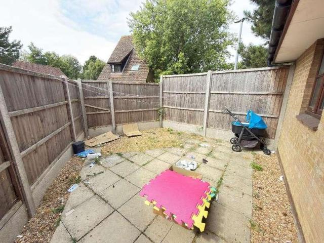 Flat for sale in Parnwell, Peterborough
