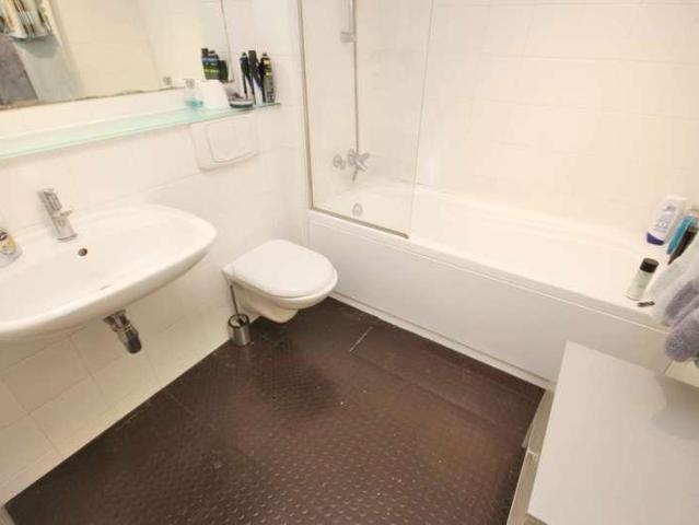 Flat for sale in City Centre, Georgia