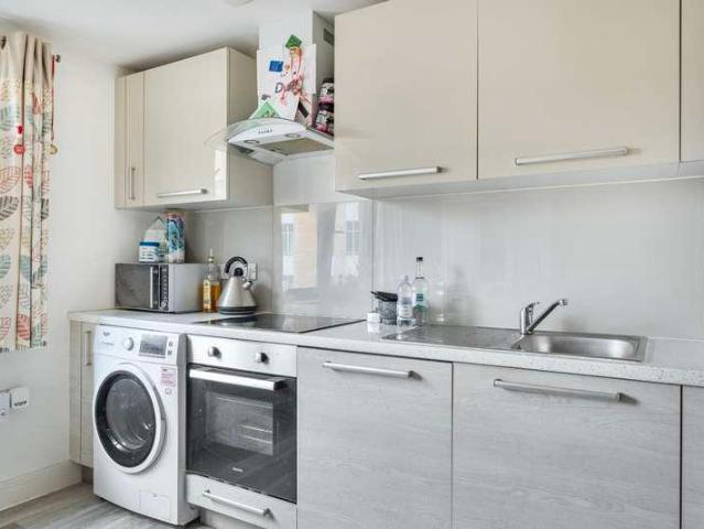 Flat for sale in West Cliff, Bournemouth
