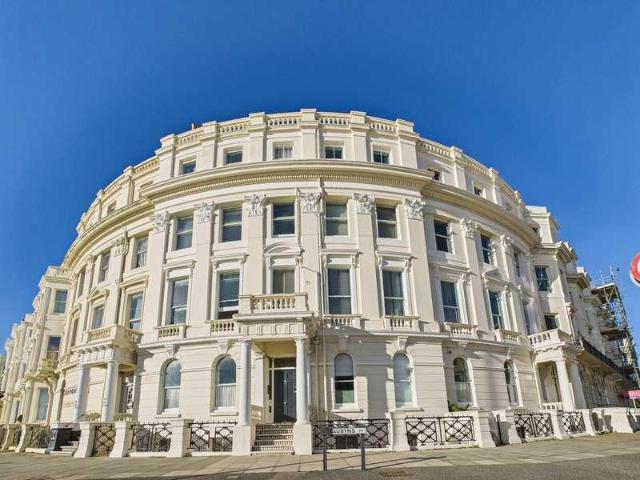 Flat for sale in Portslade by Sea, Hove