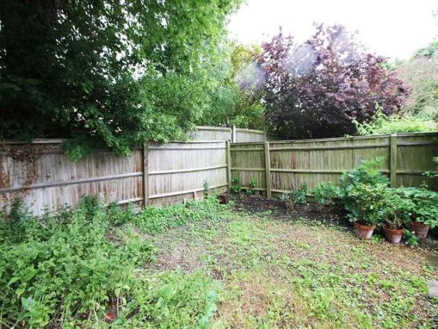 Flat for sale in London Borough of Croydon, Greater London