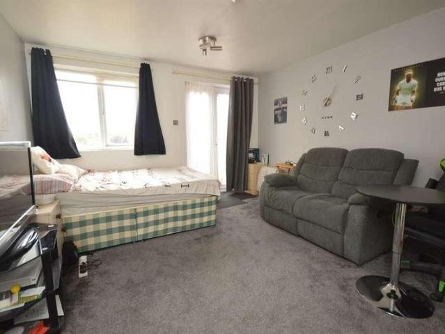 Flat for sale in Bocking, Chipping Hill