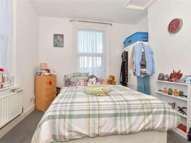 Flat for sale in Cliftonville West, Thanet