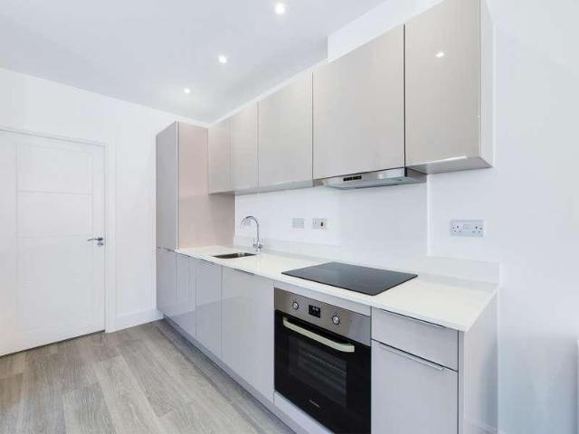 Flat for sale in New Town, Horsham