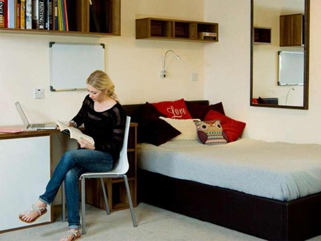 Flat for sale in Barracks, The Bridge