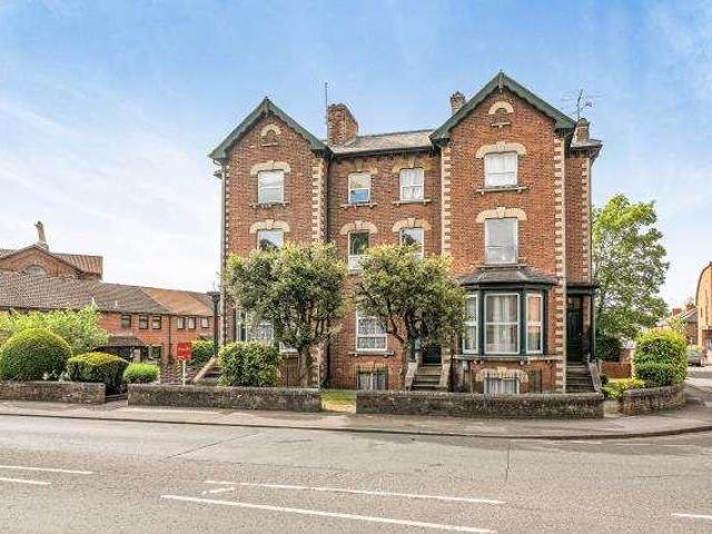 Flat for sale in Enborne, West Berkshire