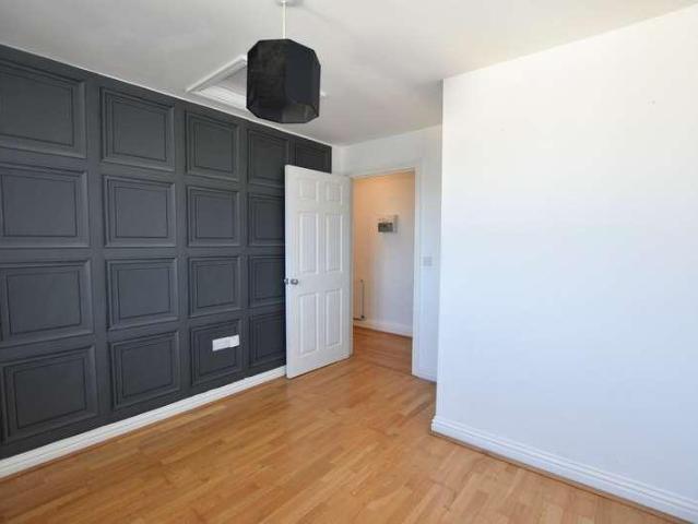Flat for sale in Redruth, Cornwall