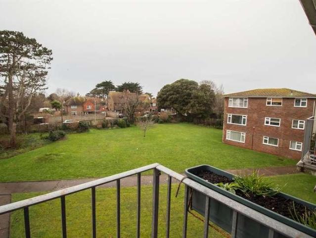 Flat for sale in Seaford, Iford