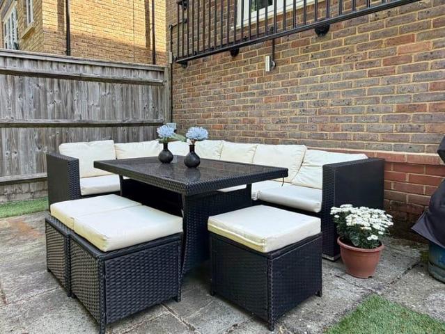 Flat for sale in Heatherside, Heol-las