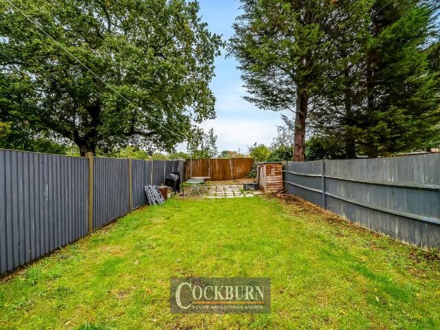 Flat for sale in South End, Greater London