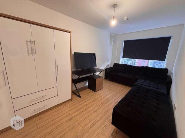 Flat for sale in Salford, Greater Manchester