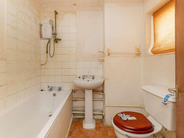 Flat for sale in Greater London