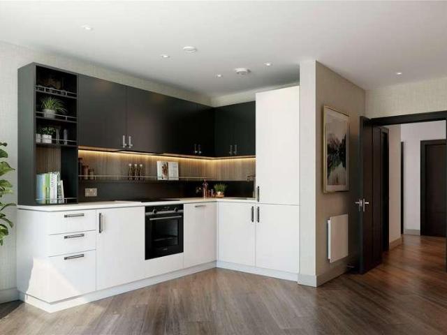 Flat for sale in Birch Green, Lower Halliford
