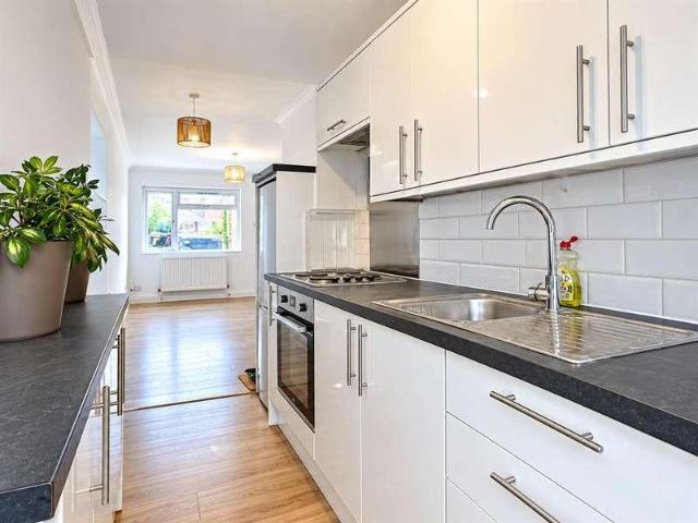 Flat for sale in Shortlands, Greater London