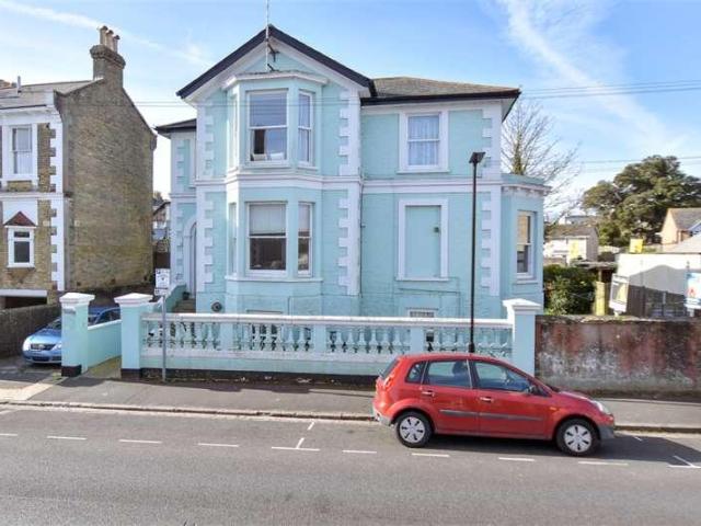 Flat for sale in Oakfield, Ryde