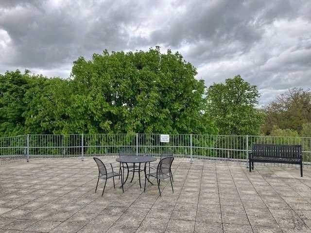 Flat for sale in Ashley Park, Surrey