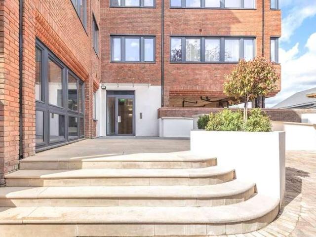 Flat for sale in Greater London