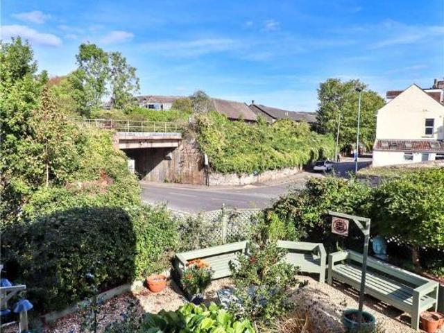 Flat for sale in Kingsmead, Bath
