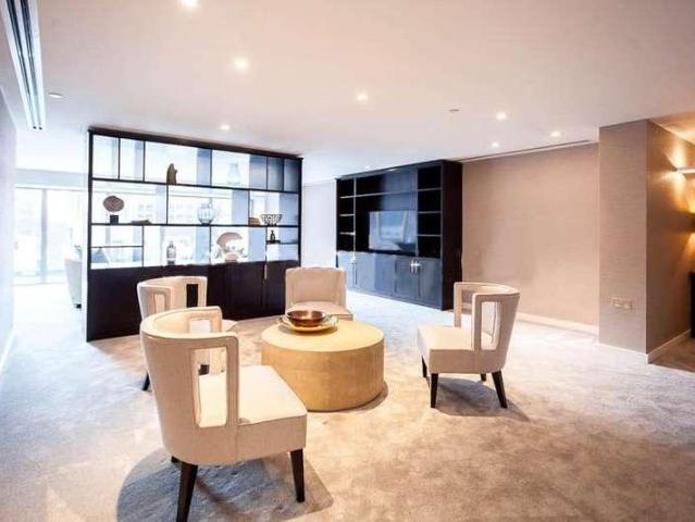 Flat for sale in Tower Liberty, Whitechapel