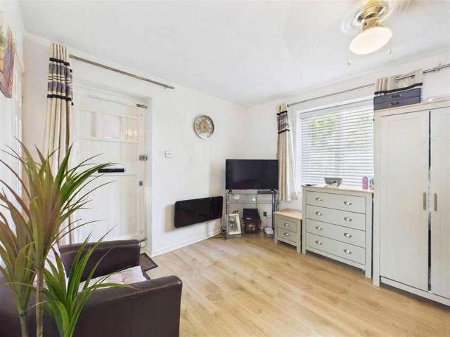 Flat for sale in Greater London