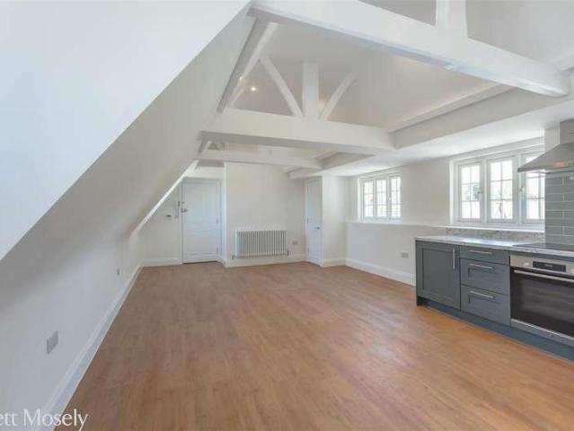Flat for sale in The Butts, Kent