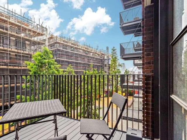 Flat for sale in Goodluck Hope, Blackwall