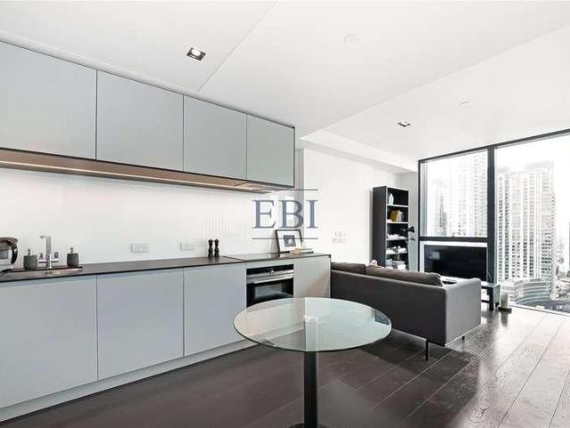 Flat for sale in E14, Cat Hill