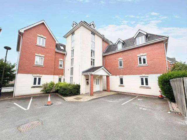 Flat for sale in Lash Hill, Barton