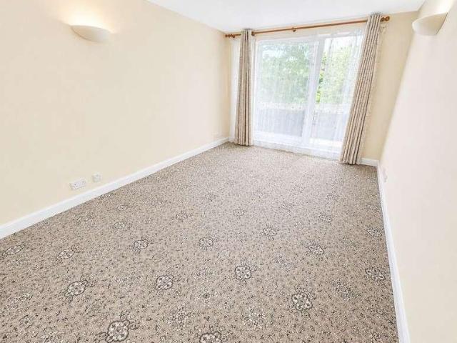 Flat for sale in Greater London