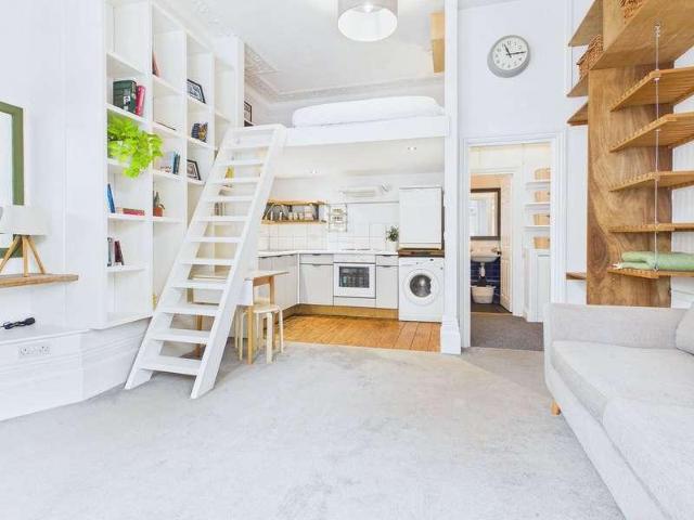 Flat for sale in Brunswick, Hove