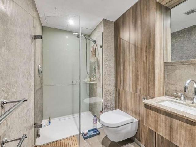 Flat for sale in Greater London