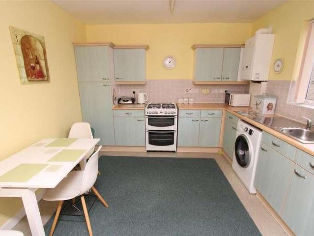 Flat for sale in Bank Top, Bradford